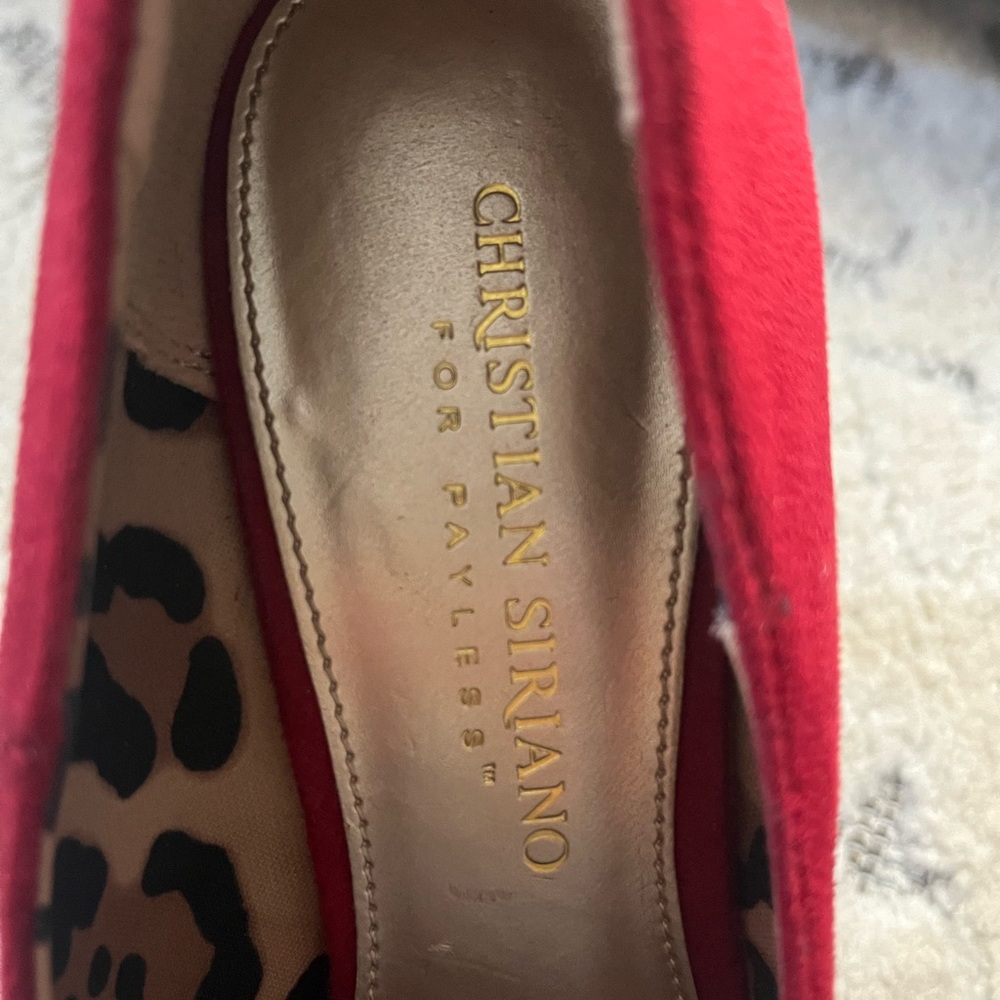 Red Heels - Picture 2 of 4